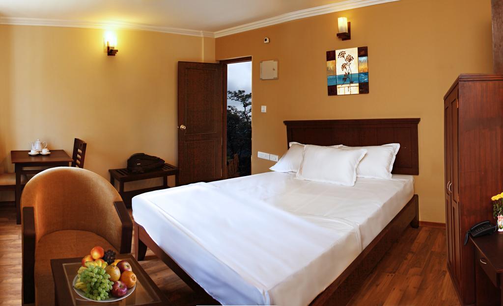 Century Grand Hotel Mananthavady Chambre photo