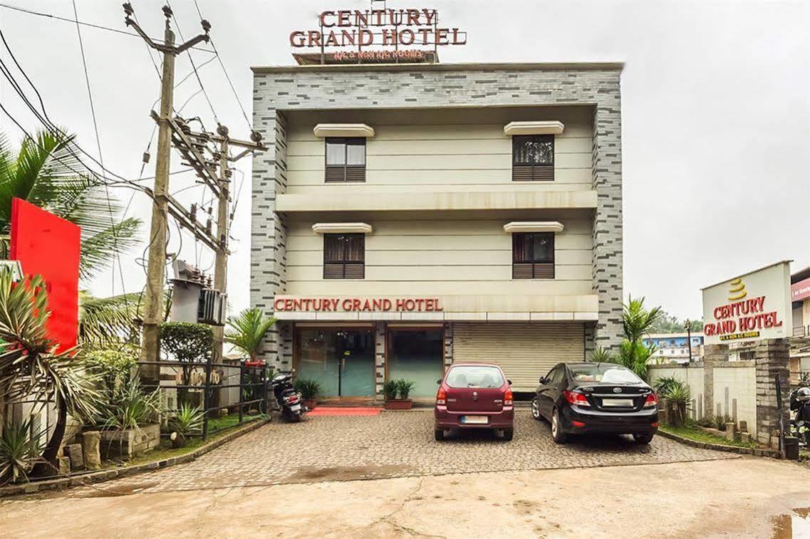Century Grand Hotel Mananthavady Extérieur photo